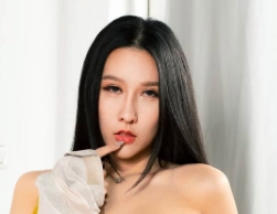 Ling Wei (凌薇) Profile Photo